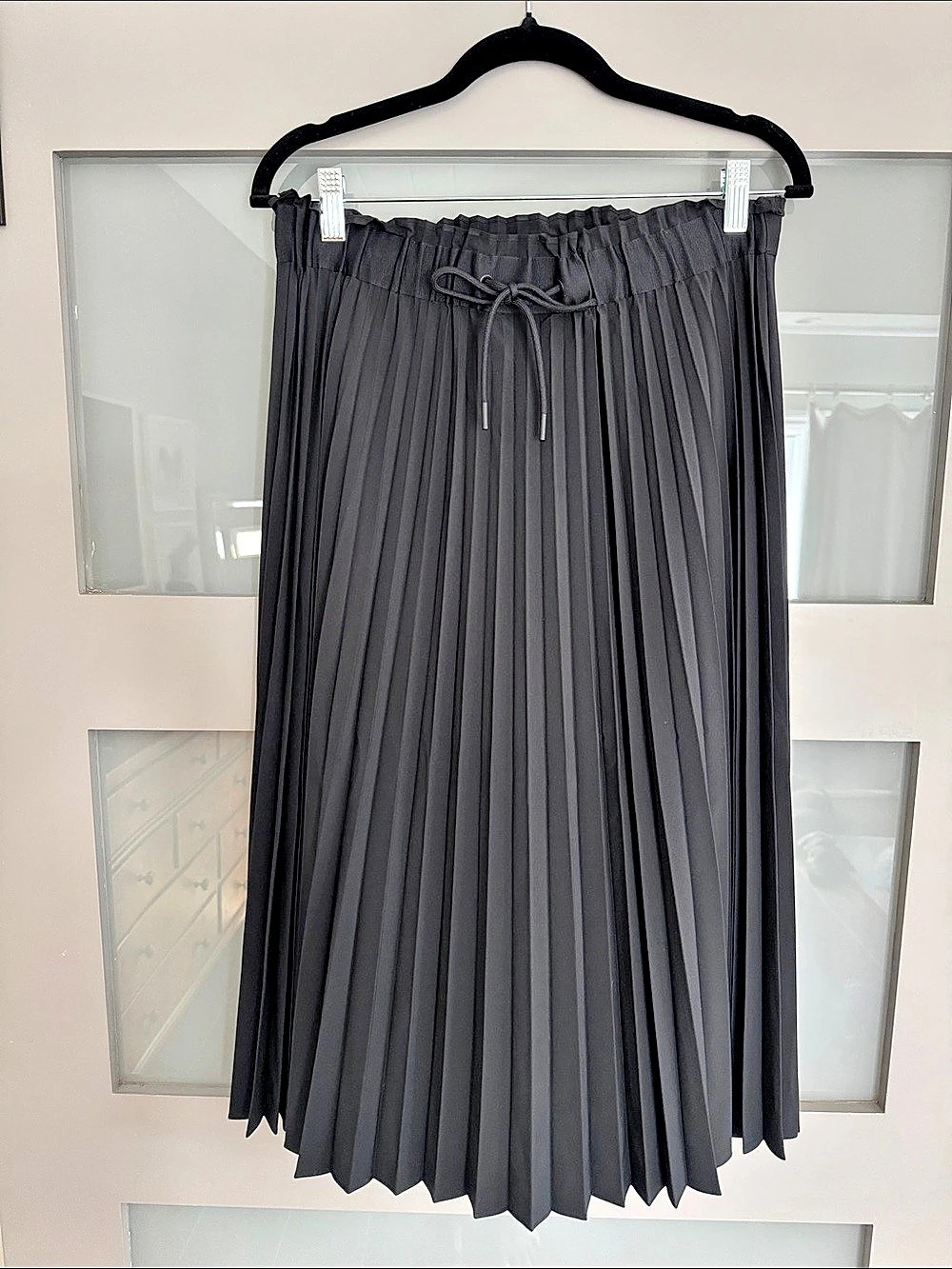 Athleta Hayes Pleated Midi Skirt Black Small